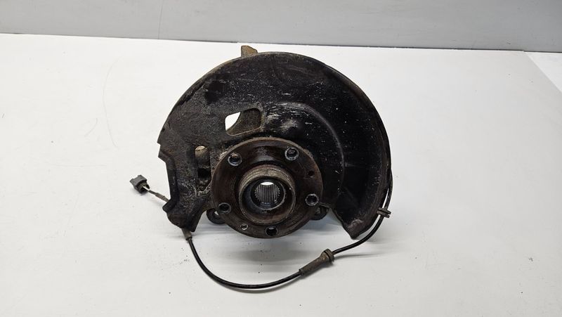 400144EA0A Wheel bearing housing front right NISSAN QASHQAI II (J11) (2013-2021)