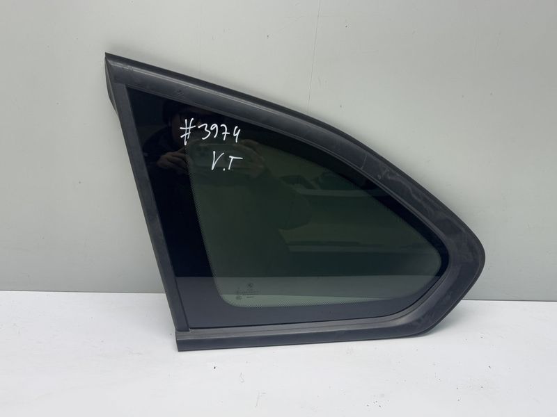 51337406873 7406873 Chassis Side Window glass Rear Left BMW X1 (F48) (2014-2022)