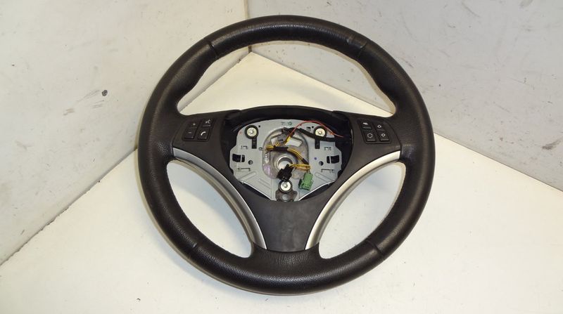 6769894 Steering Wheel BMW 1 (E81, E82, E87, E88) (2003-2013)