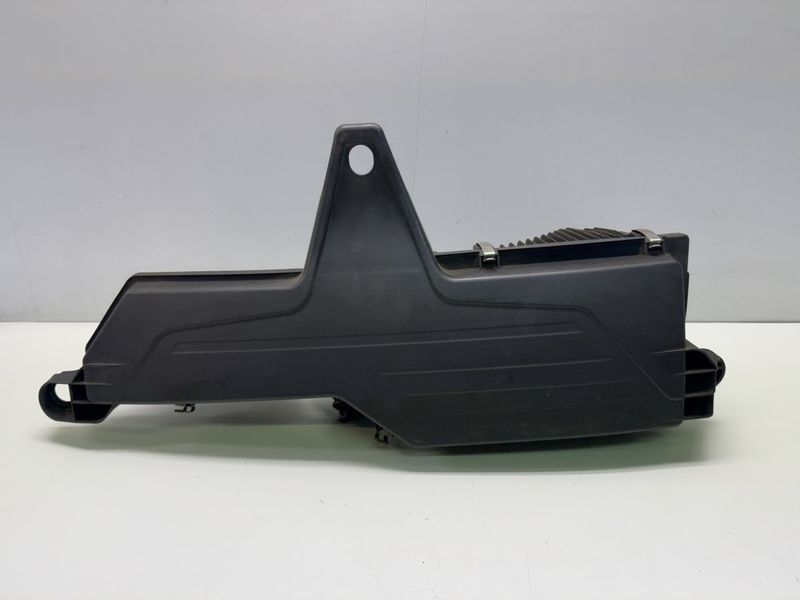 13718511655 8511655 Air Cleaner (filter box) BMW 1 (F20, F21) (2011-2019)