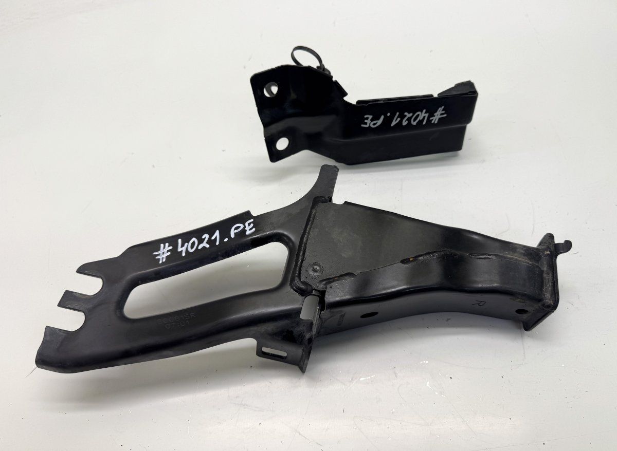 31329436 31261932 Front Bumper beam holder right VOLVO XC60 I (2008-2017)