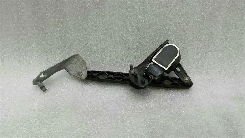 Mercedes S W222 Rear Right Headlight Level Sensor A22290503 Level Control