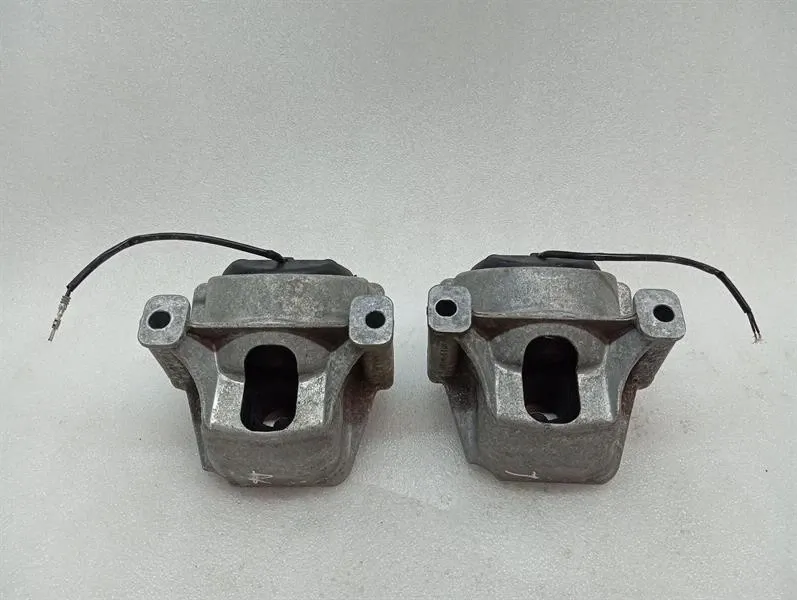 Porsche Macan 95B engine mount set 8R0199381 engine mount set