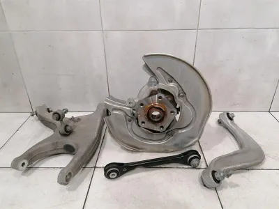 Porsche Macan 95B left rear hub 95B505431BY wheel bearing housing rear left