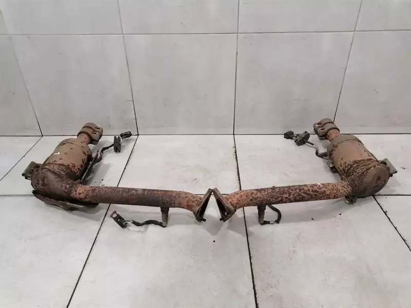 Porsche Boxster 986 Catalytic Converter Kit 99611302212 Catalytic Converter Set