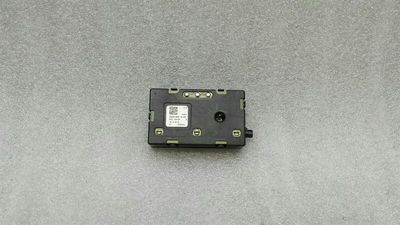 Mercedes C W205 Antenna / Antenna A2059051205 Antennaerősítő