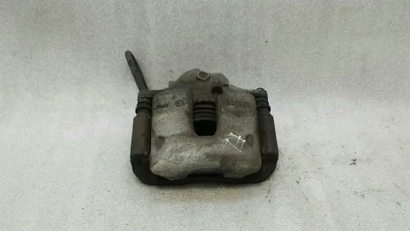 Mercedes C Class W204 FLH Caliper A2044212381 Front Left Brake Caliper