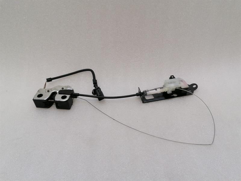 Porsche Boxster 718 boat lock 98151205304 tailgate lock