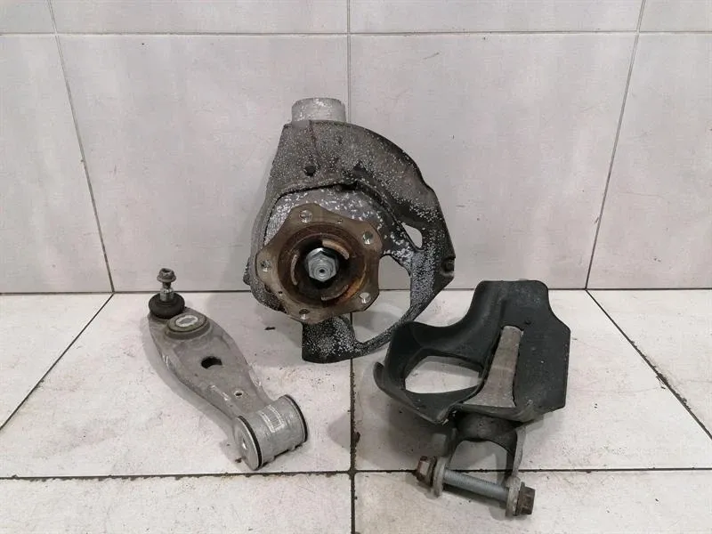 Porsche Boxster 718 Right Front Hub 99134105805 Wheel Bearing Housing Front Right