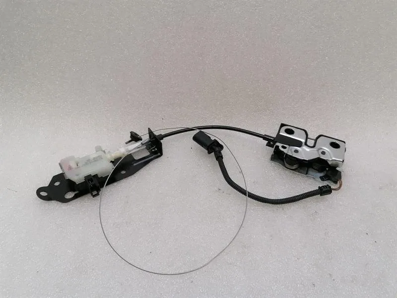 Porsche Boxster 718 Boot Lock 98151205304 Tailgate Lock