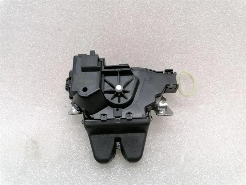 Mercedes C Class W205 boat lock A1177500085 tailgate lock