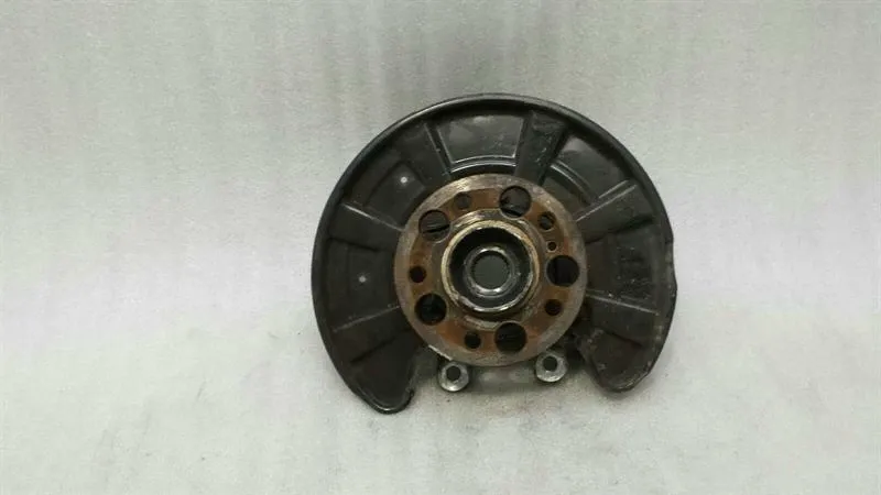 Mercedes SLK R172 Right Rear Hub A1723502008 Wheel Bearing Housing Rear Right