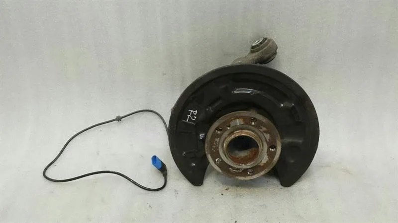 Mercedes A Class W176 Right Rear Hub A2463503641 Wheel Bearing Case Rear Right