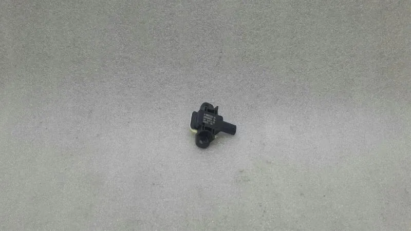 Mercedes ML GLE W166 X166 Crash Sensor A1668210351 Impact Sensor SRS