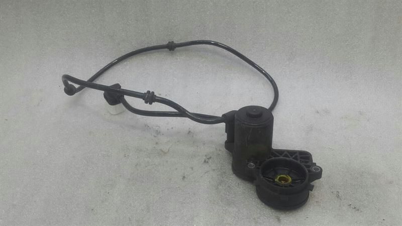 MERCEDES C CLASS W205 PARK BRAKE ENGINE A0009061203 ACTUATOR PARKING BRAKE L Coupe