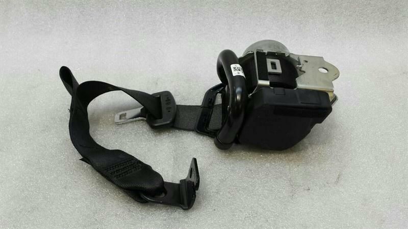 BMW X1 F48 right rear seat belt 7425072 seat belt belt rear right