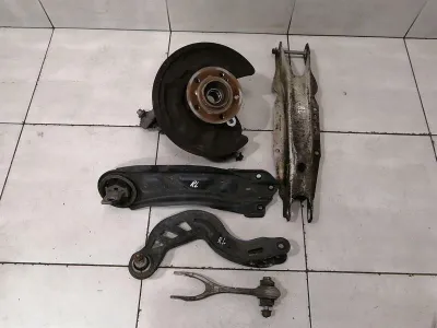 Mercedes A W176 A45 AMG RLH Hub Set A1763500500 Wheel Bearing Housing Rear Left