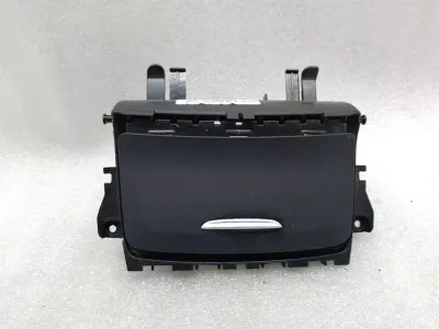 Mercedes GLA X156 Hamutartó A1766802000 Hamutartó