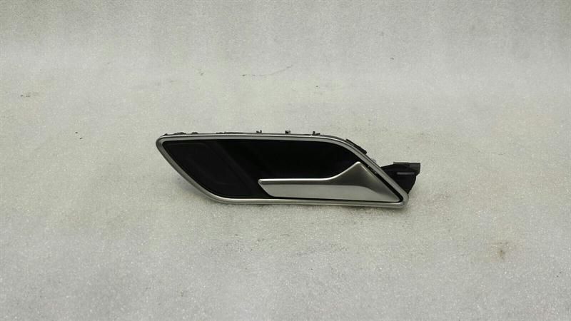 Audi A3 8V rear right door inner handle 8V4839020B interior door handle rear right