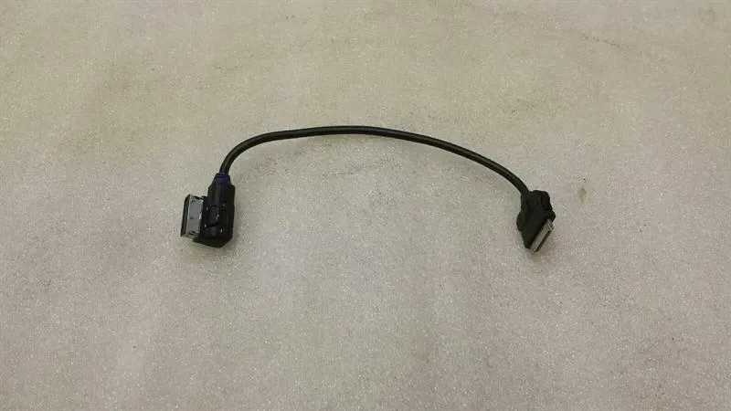 Audi A3 8V iPod kábel 4F0051510K adapterkábel