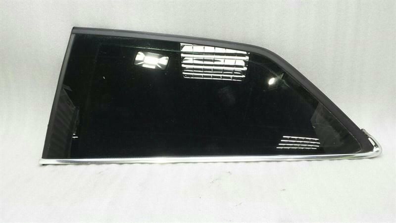 Audi S3 8V left rear 1/4 glass 8V3845299D door window 1/4 rear left