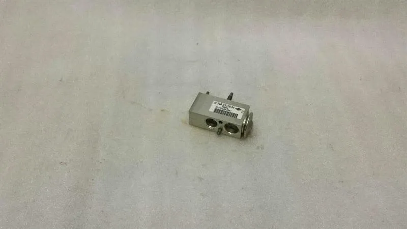 Mercedes A Class W176 Heater Valve A2468300084 Heater Valve