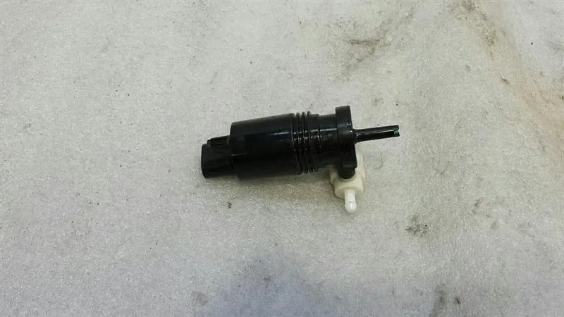 Mercedes R Class W251 Washer Fluid Pump 70506 Washer Water Pump