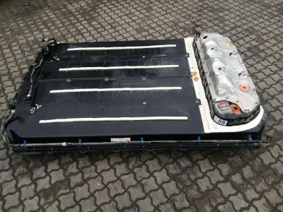 TESLA MODEL 3 HOSSZÚ TÁVOLSÁGÚ LiOn AKKUMULÁTOR TELJES 1522312-00-G AKKUMULÁTOREMELŐ