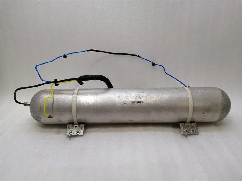 Tesla Model X P100D Expansion Tank 1027921-00-B Expansion Tank Air Suspension