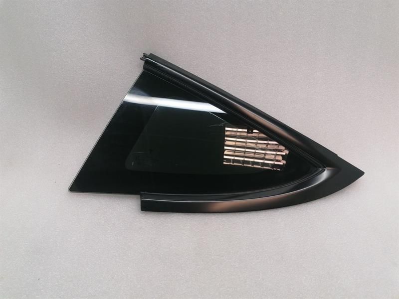 Tesla Model 3 Left Rear Quarter Glass 1514978-01-C Door Panel 1/4 Rear Left