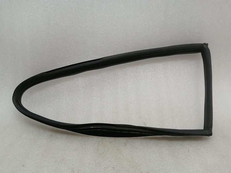 Porsche 911 996 Left Glass Seal 99654332501 Seals (TARGA) 1/4 GLASS Li