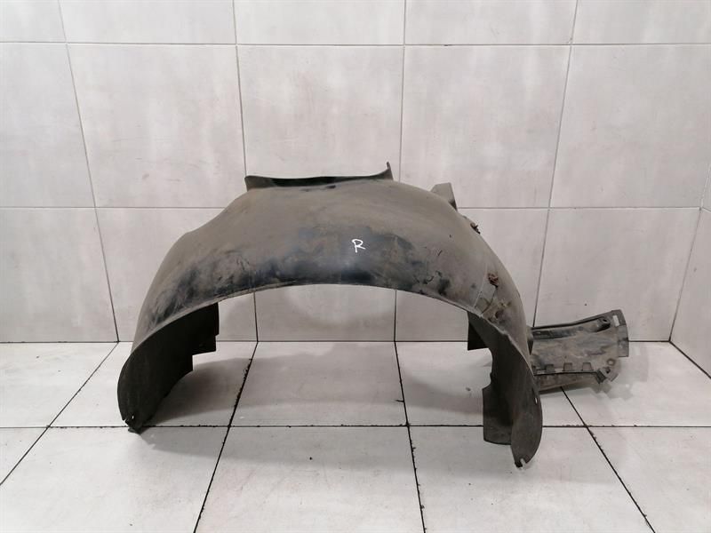 Porsche 911 996 Front Right Arch Plastic 99650410400 WHEEL RUN COVER Front Re