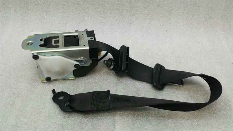 Mercedes SLK350 R171 front seat belt A1718600285 seat belt belt front RE