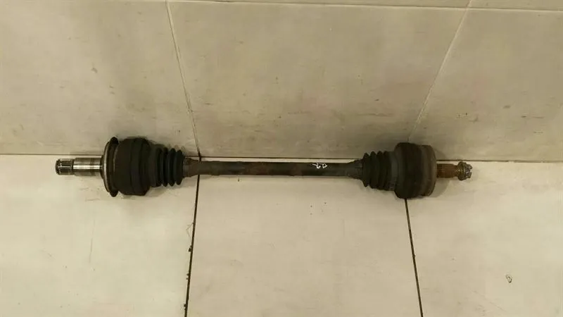 Mercedes CLK W209 drive shaft rear right A2033505356 rear right drive shaft