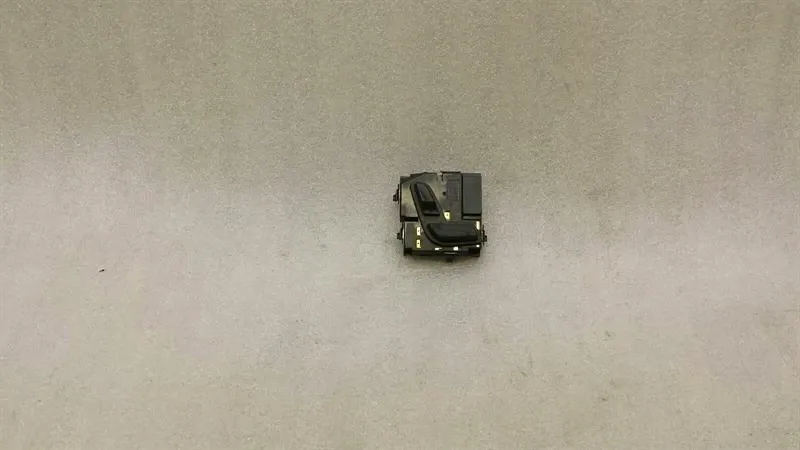 Mercedes GLK X204 right seat switch A2048701758 seat switch right front