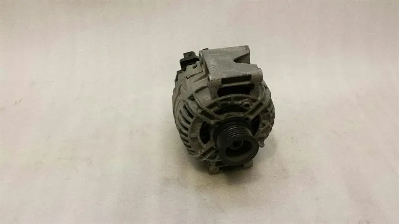 Mercedes GLK X204 Alternator A0009061202 Alternator M272 V6