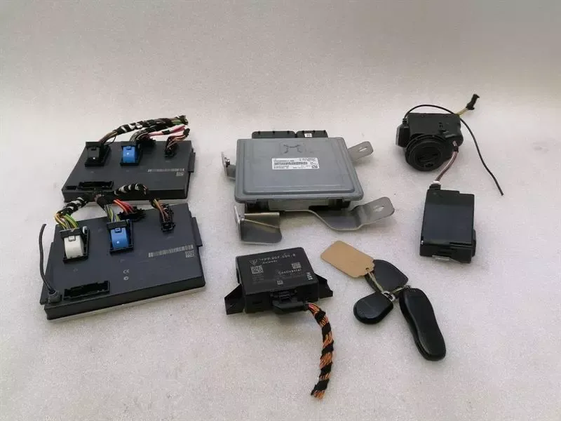 Porsche Boxster 981 engine ECU 99161860203 engine control unit MA123 3.4 GTS VTS