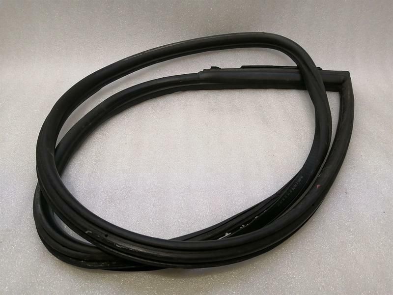 Porsche 911 996 Front Right Door Seal 99653707603 Door Seals Right