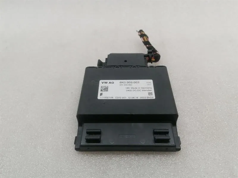Porsche Macan 95B Electronic Module 8K0959663 Control Unit VOLTAGE STABILIZER