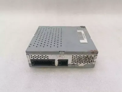 Mercedes SLK R171 elektronikus modul A21187039989 vezérlőegység TUNER AUDIO