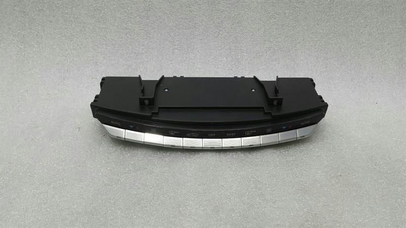 Mercedes S-Class W221 Auto Climate Control A2219055200 Climate Control Panel A/C