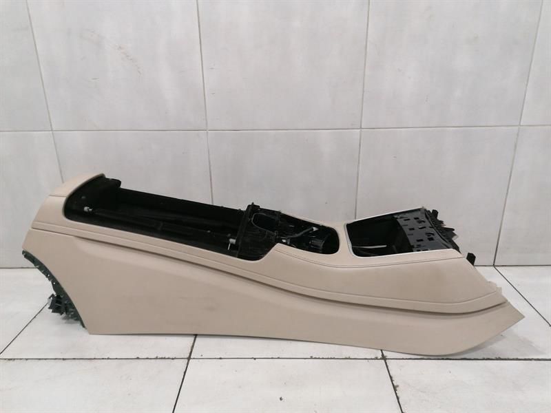 Mercedes W222 Console A2226800750 Center Console SILKY BEIGE 8T24 DESIGNO Leather