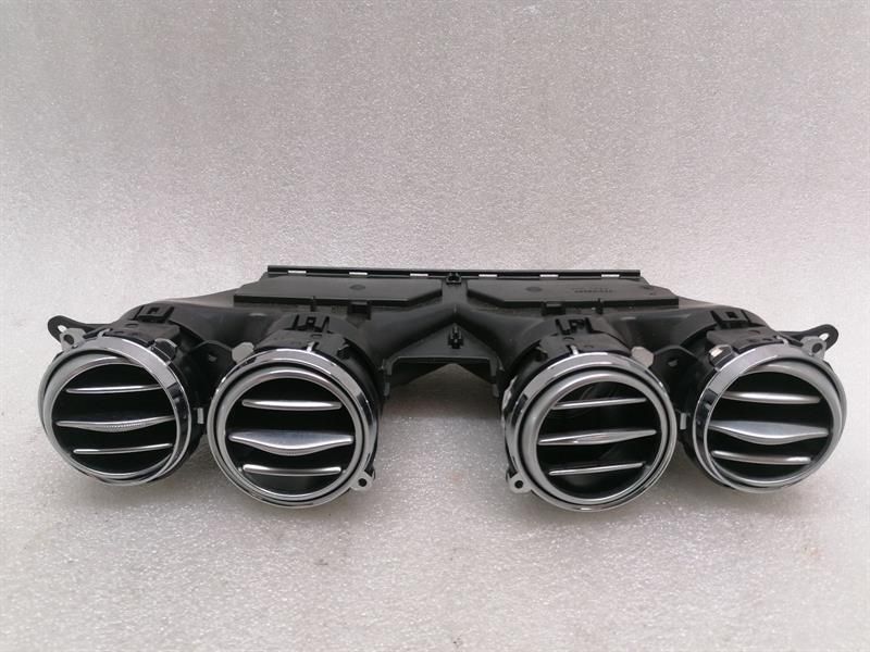 Mercedes S-Class W222 Centre Air Vent A2228300854 Ventilation Nozzle Centre Set