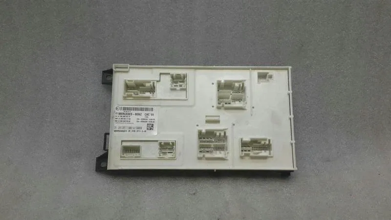 Mercedes ML W166 Electronic Module A1669004012 Control Unit SAM