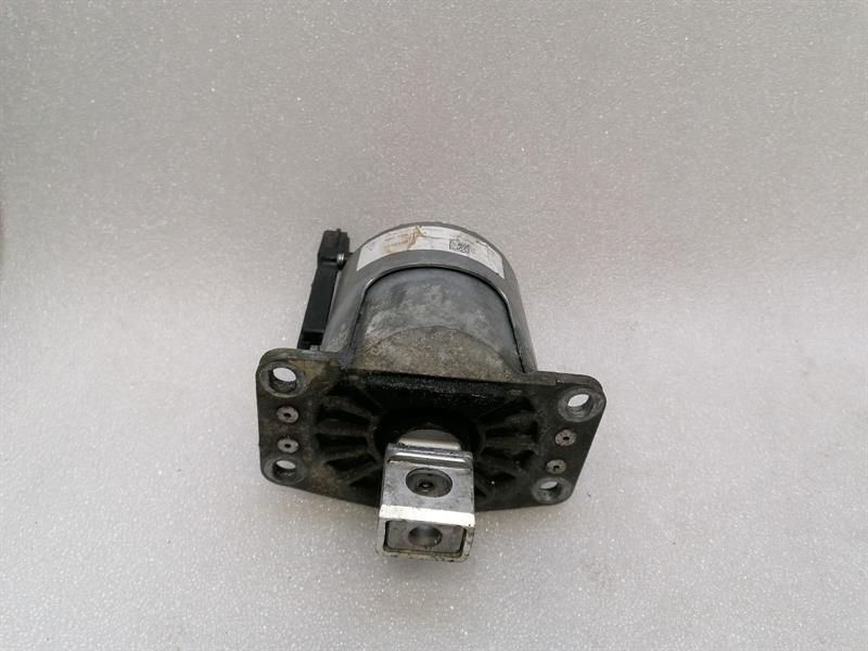 Porsche 911 992 engine mount 992199384A engine mount