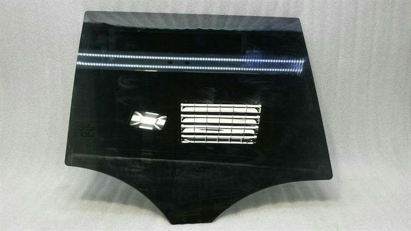 Mercedes GLS X166 Left Rear Door Glass A1667352610 Rear Left Door Window Dark