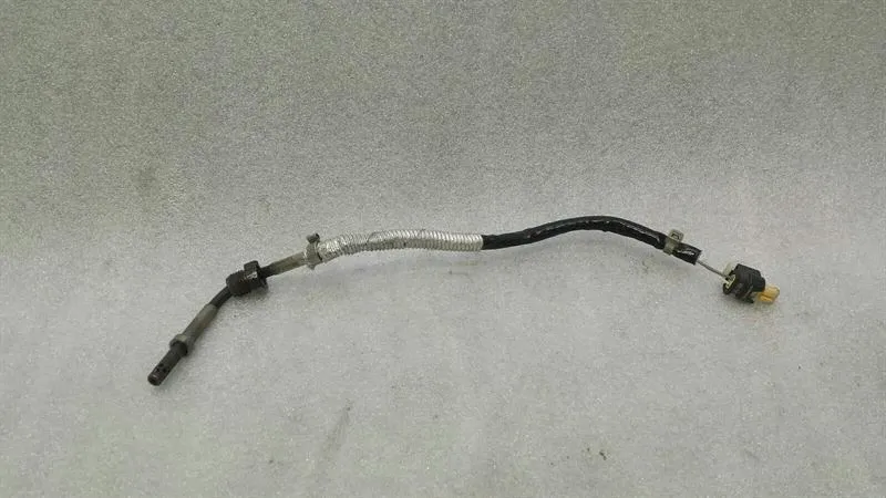 Mercedes GLS X166 Lambda Sensor A0009056704 HO2S Temperature Sensor