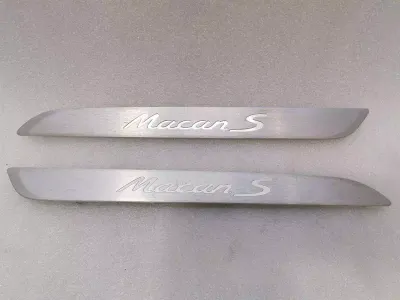 Porsche Macan 95B Door Sill 95B853467A Entry Bar MACAN S