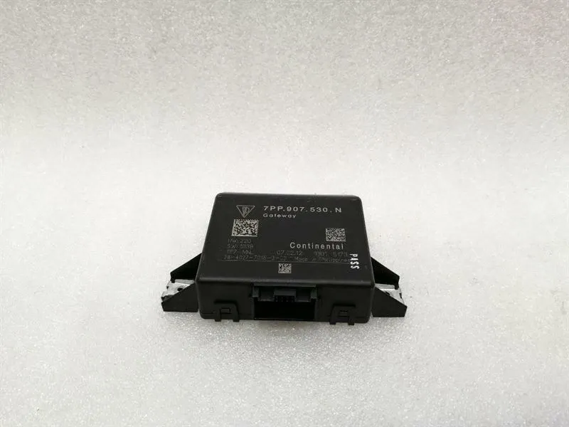 Porsche Cayenne 958 gateway electronic module 7PP907530N gateway control unit