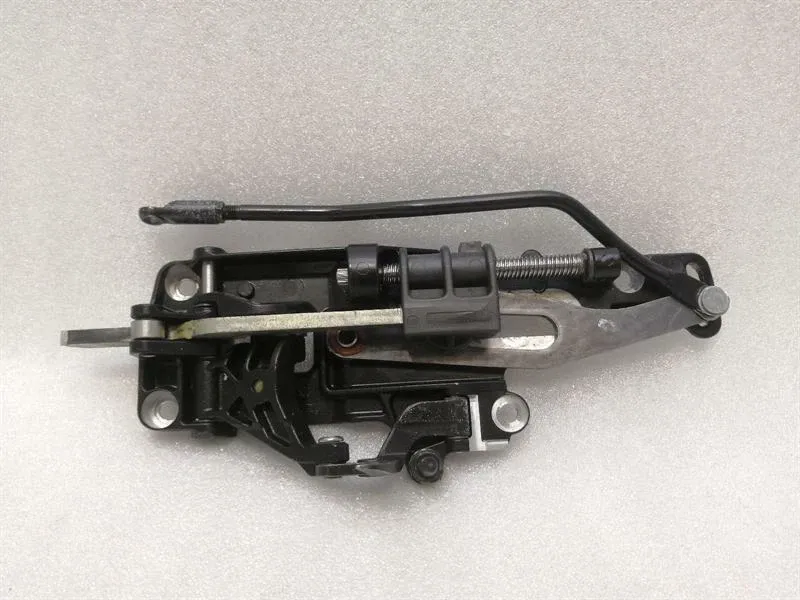 Aston Martin Vantage V8 Right Roof Latch 4G43-L51270-AA Top Lock Right